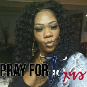 Meet your Posher, Dominga