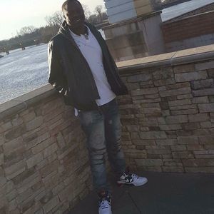 Meet your Posher, Derrick