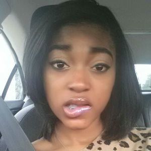 Meet your Posher, Ebony