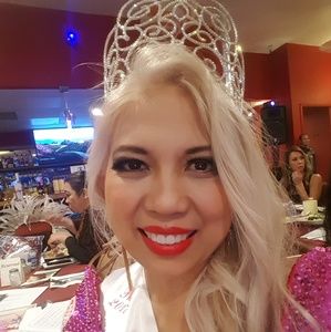 Meet your Posher, Joy