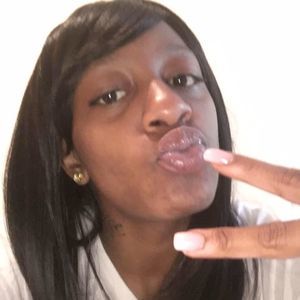 Meet your Posher, Lotia