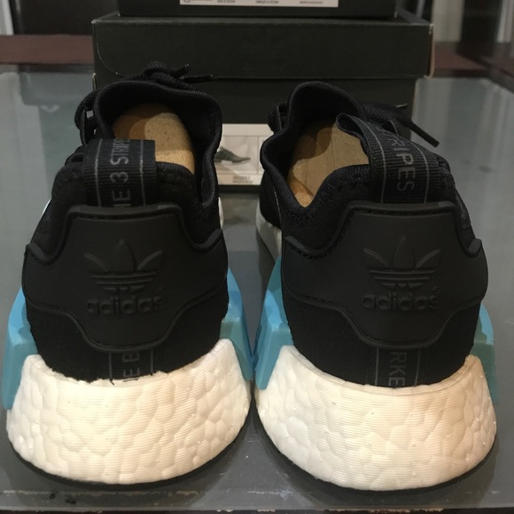 adidas gazelle silver green womens Adidas Men's NMD R1 Shoes