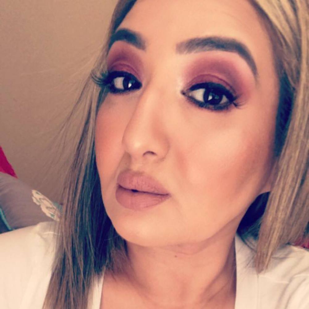 Meet your Posher, Monica