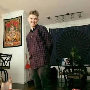 Meet your Posher, James