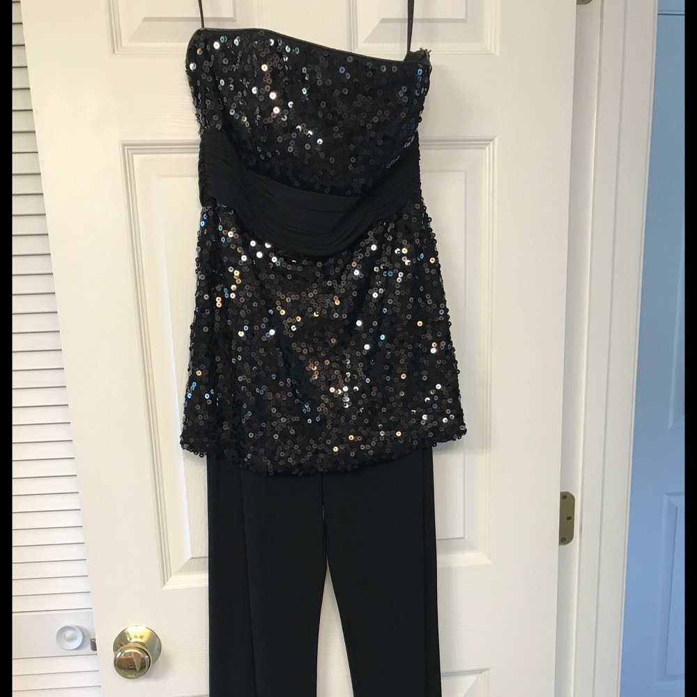 👑Black & white market, sequin one-piece👑