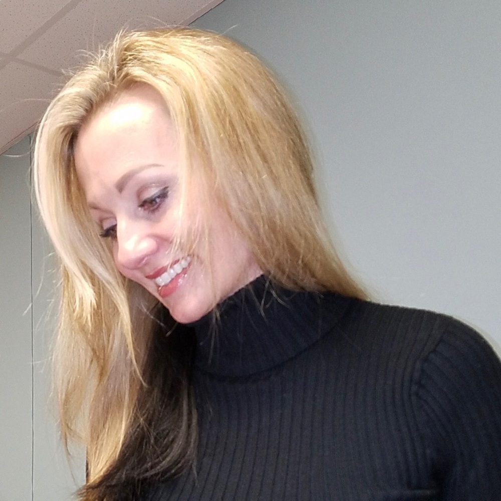 Meet your Posher, Angela