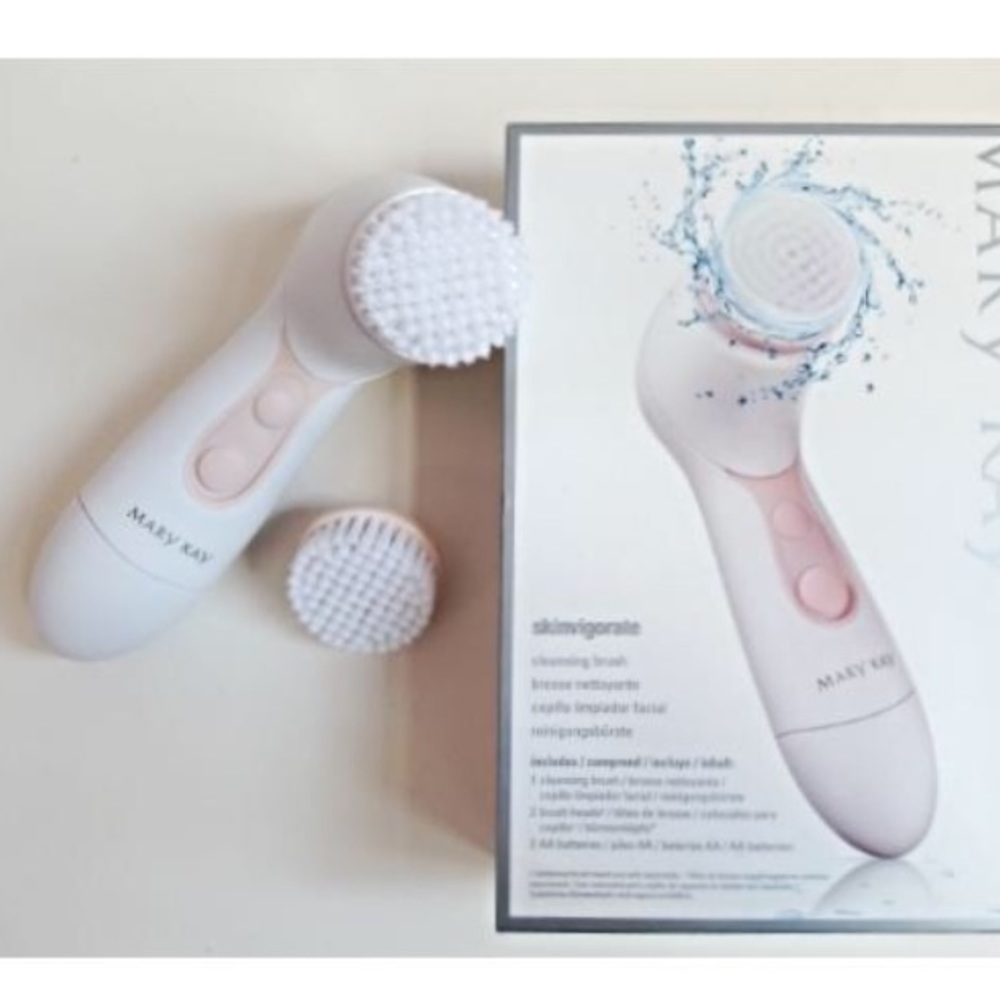 Skinvigorate cleansing brush my Mary Kay