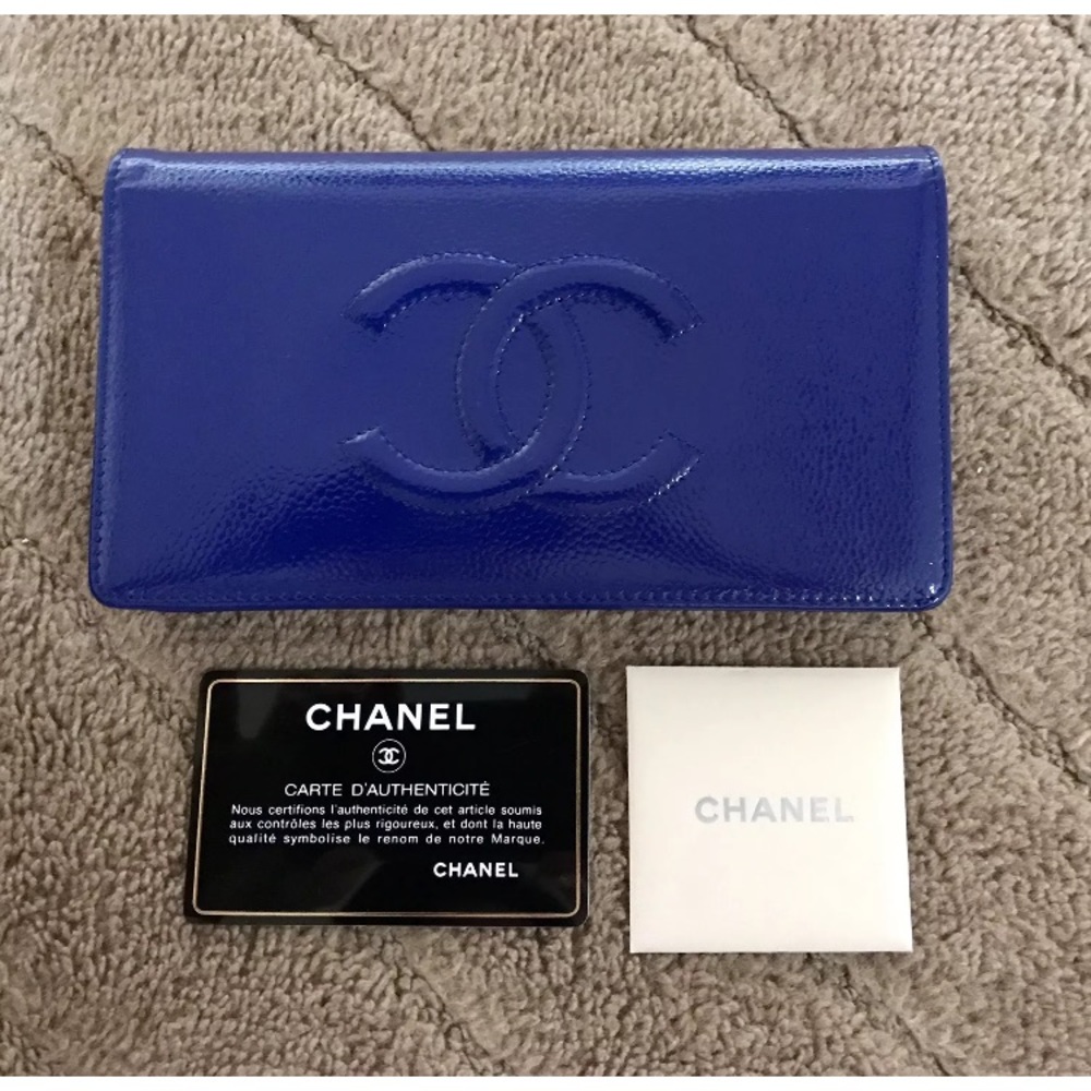 ❌SOLD❌ Authentic CHANEL Cavier Violet Blue Wallet - Picture 2 of 5