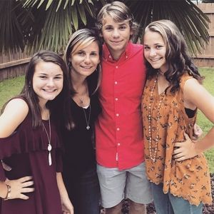 Meet your Posher, Janet