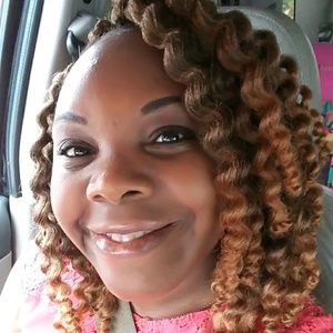 Meet your Posher, Sheri