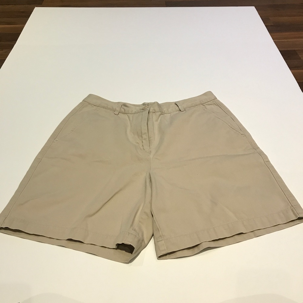 Lauren Ralph Lauren Beige Shorts