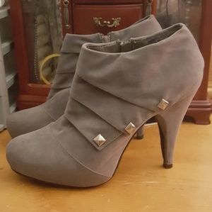 Bamboo Grey High Heel Booties Size 8