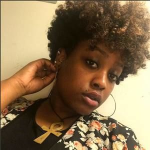 Meet your Posher, Jade