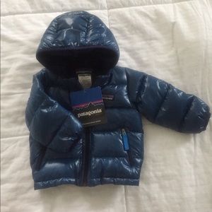 •NWT patagonia hi-loft down sweater hoodie•