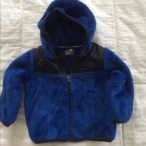 •The North Face OSO infant hoodie•