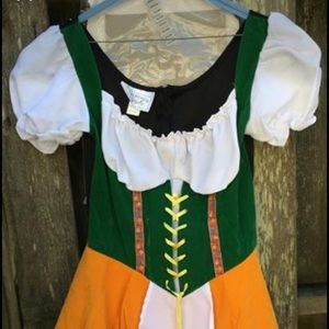 🎃Super Cute and Sexy Beer Garden Costume! 🎃