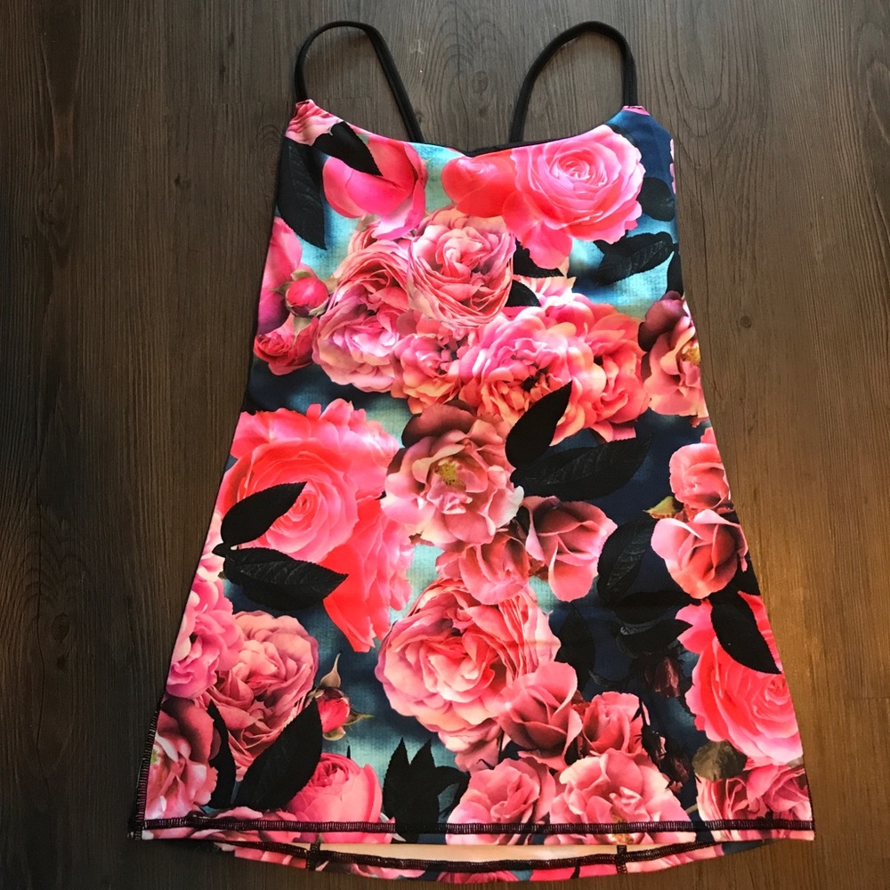 Lululemon Dancing Warrior Tank Size 4