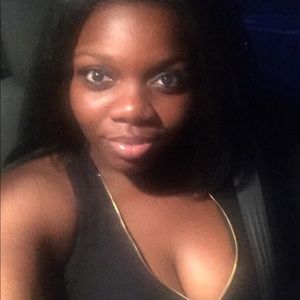 Meet your Posher, Candace