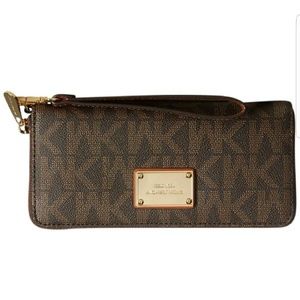 Michael Kors Jet Set Travel Signature Continental