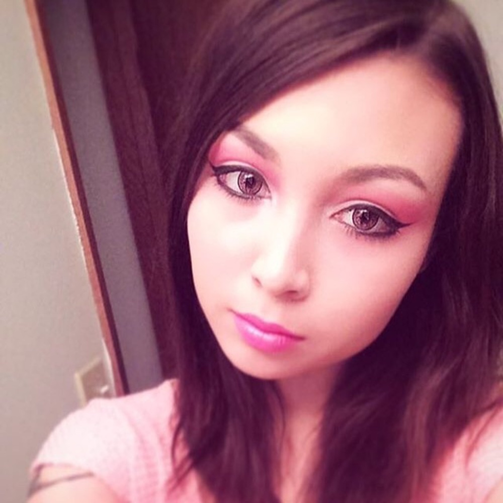 Meet your Posher, Jade