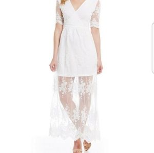 🆕️ Gianni Bini Embroidered Lace Dress