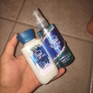 Jingle All The Way duo.