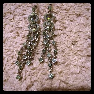 Beautiful formal earrijgs