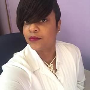 Meet your Posher, Phoenicia