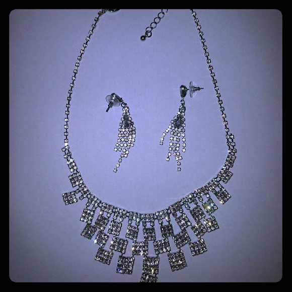 Rhinestone Necklace and Earing Set - Picture 2 of 5