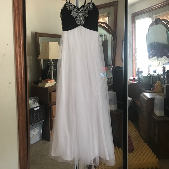 SOLD - Picture 3 of 4