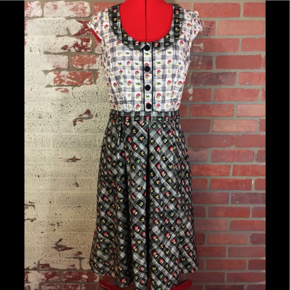Retrolicious Snail Mail Dress Medium ModCloth