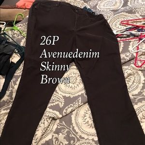 Avenue Denim skinny jean