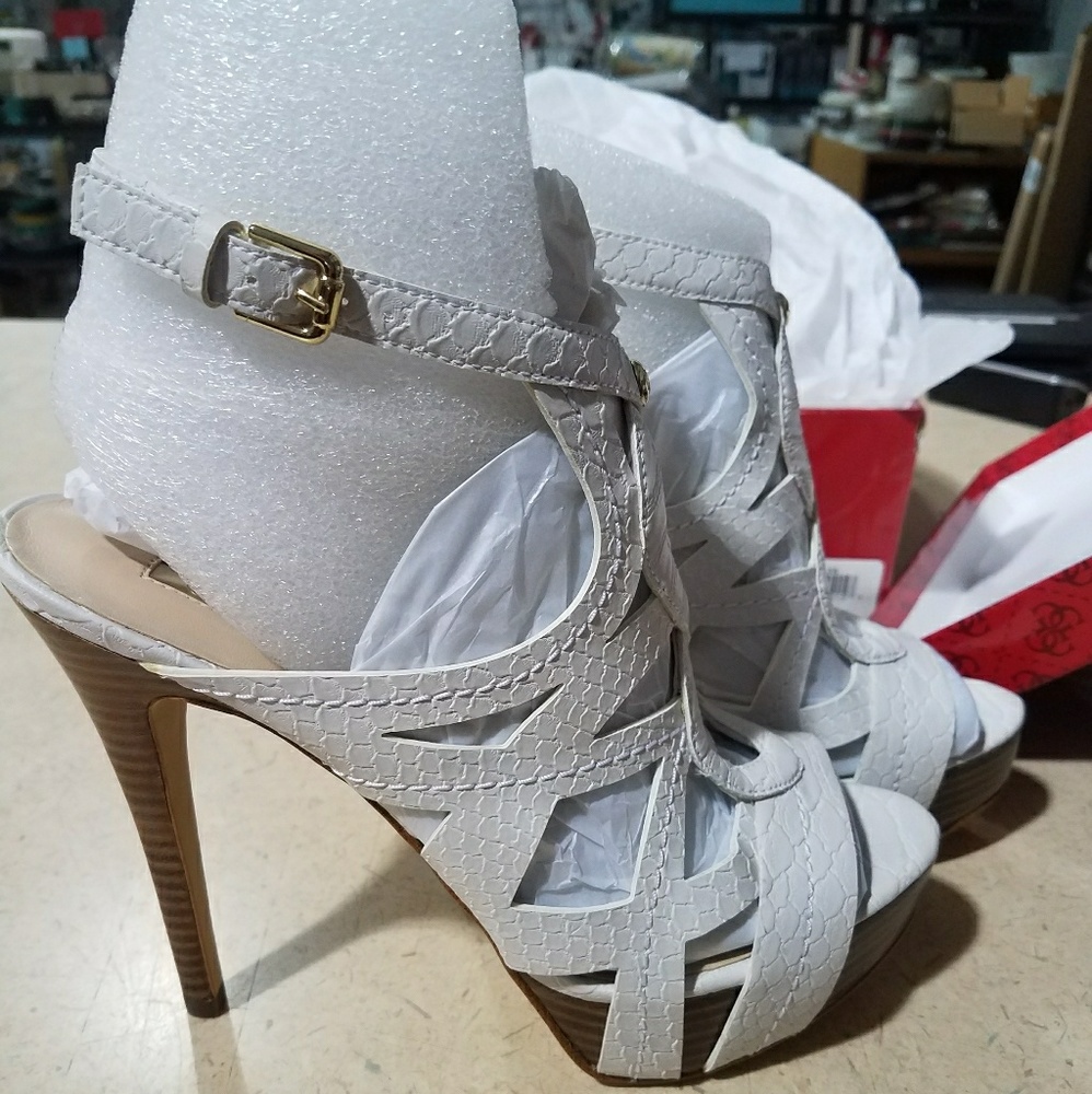 Guess Open Toe Ankle Strap Heels White 8.5
