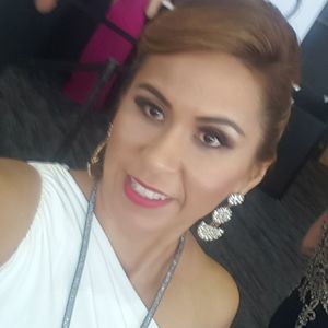 Meet your Posher, Isabel