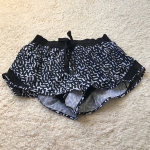 Lululemon Hotty Hot Short