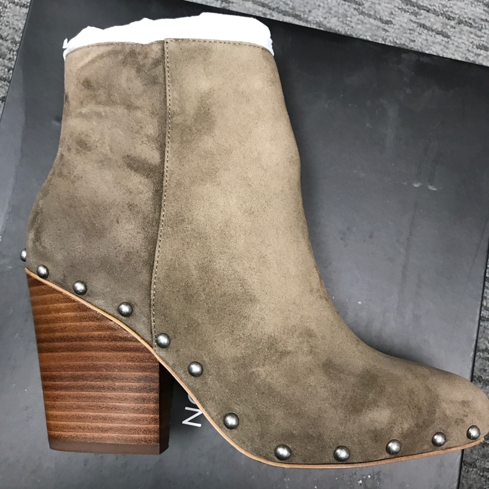 BCBG Jonnie boot