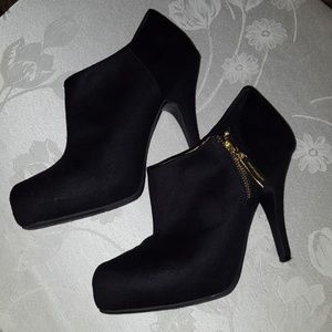 Christian Siriano black ankle booties