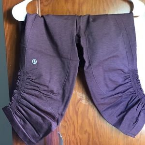 BNWT Lululemon In the Flow Crop II size 8