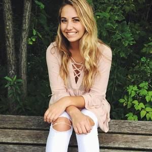 Meet your Posher, Madi