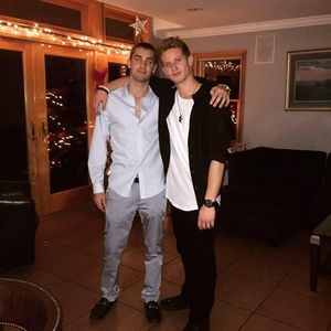 Meet your Posher, Johnny