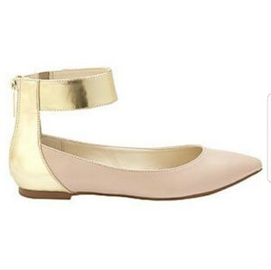 Kardashian Kollection Fenella Flats in Nude