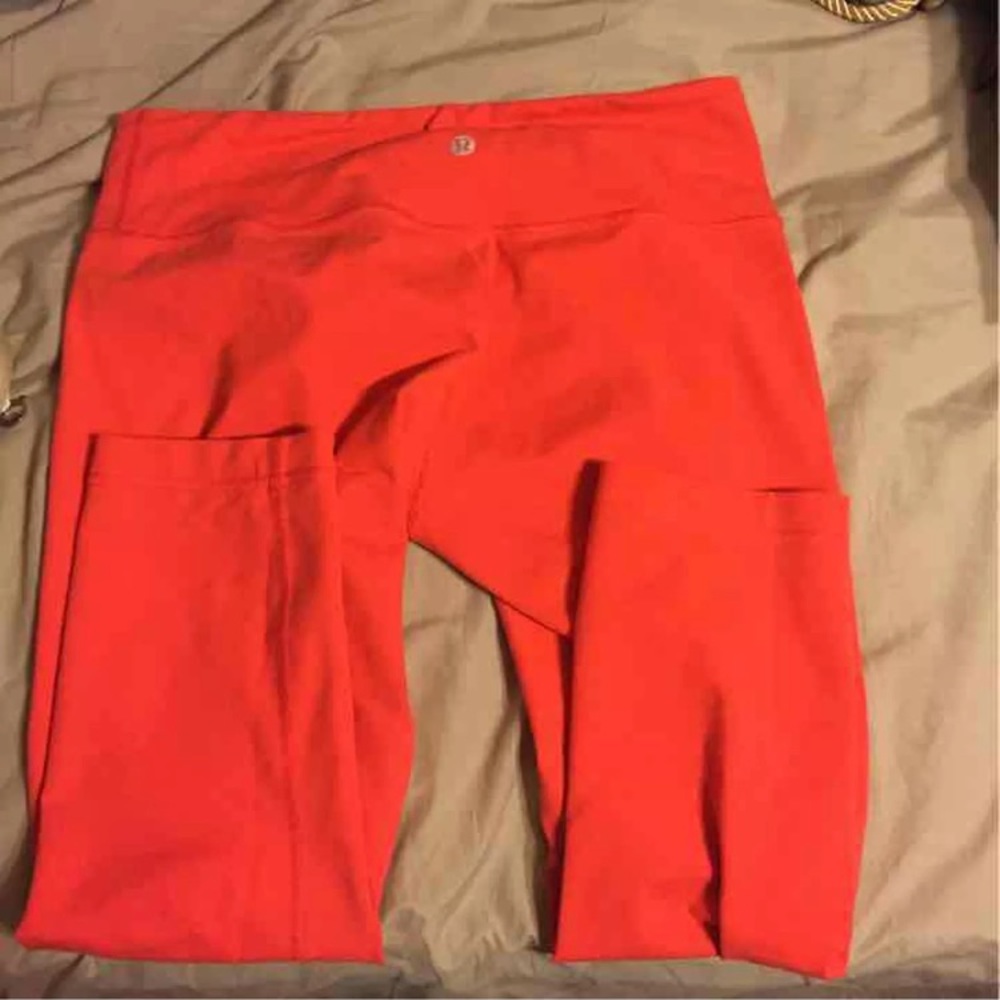 Lululemon wunder under crops size 8