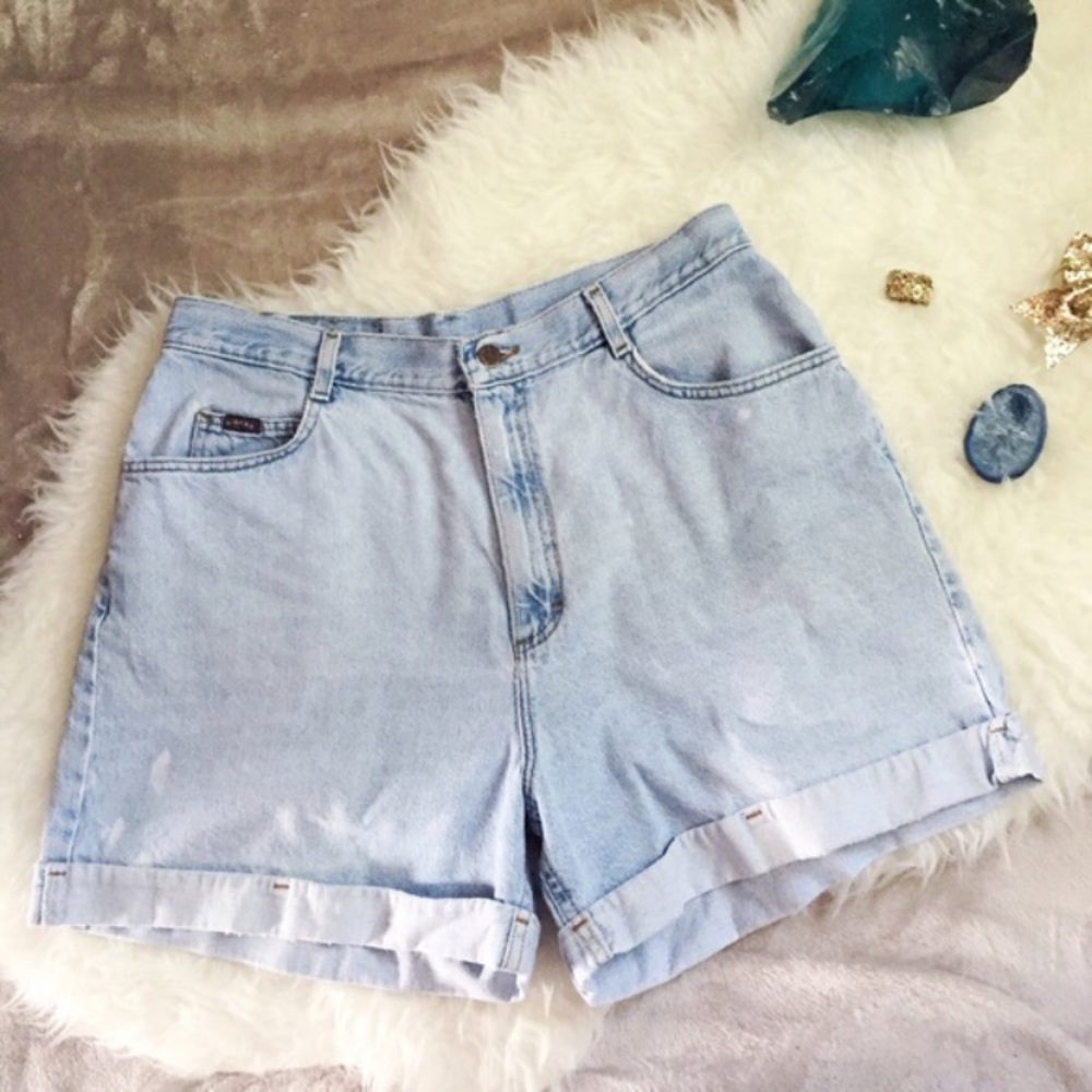 High-waist vintage denim shorts
