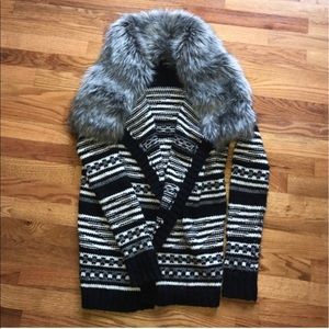 ⚡️reserved⚡️Express sweater