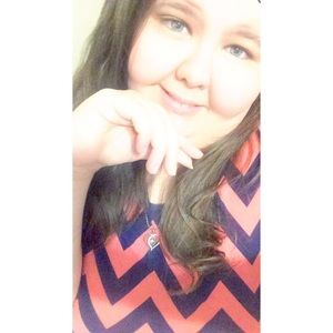 Meet your Posher, Caitlin