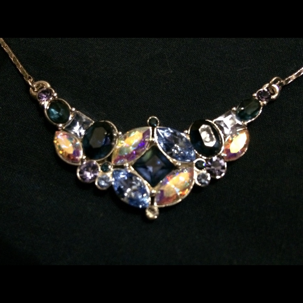 ❄️Carolina Herrera Swarovski necklace❄️