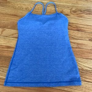 Lululemon top size 4. never worn.