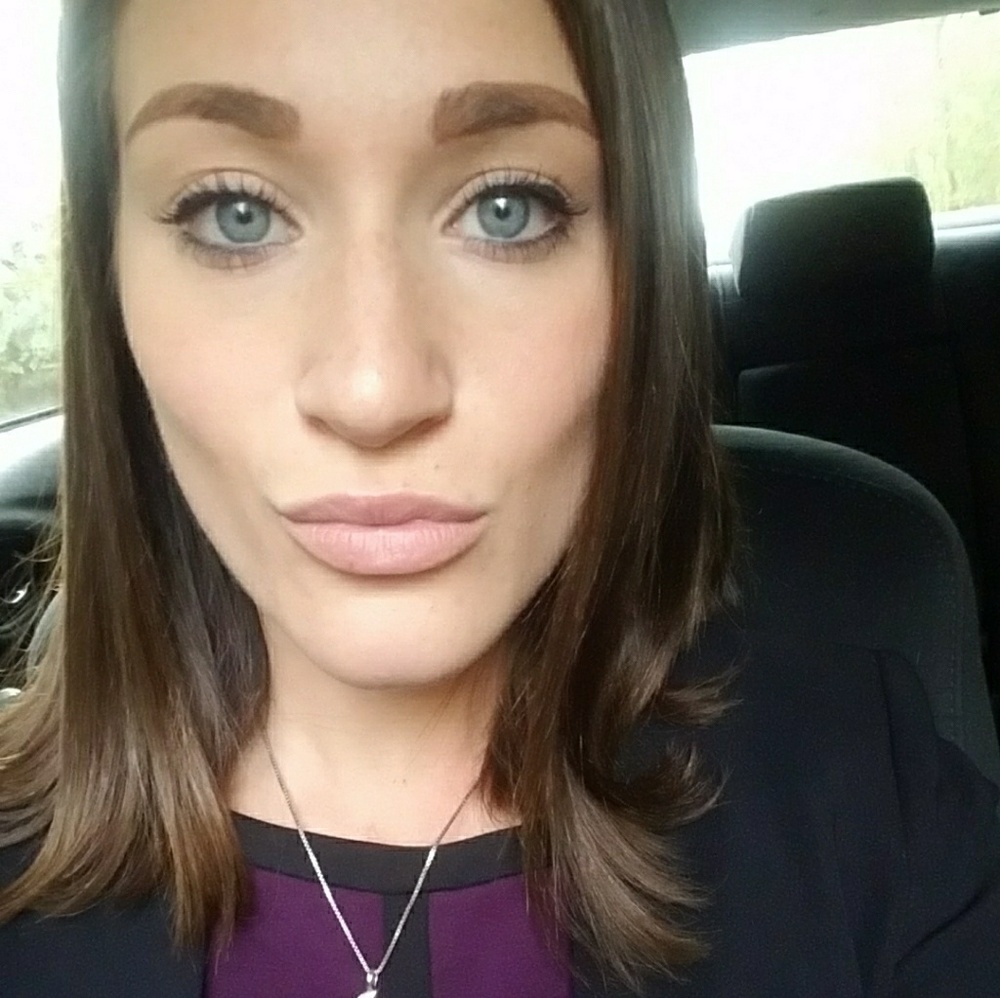 Meet your Posher, Gabrielle