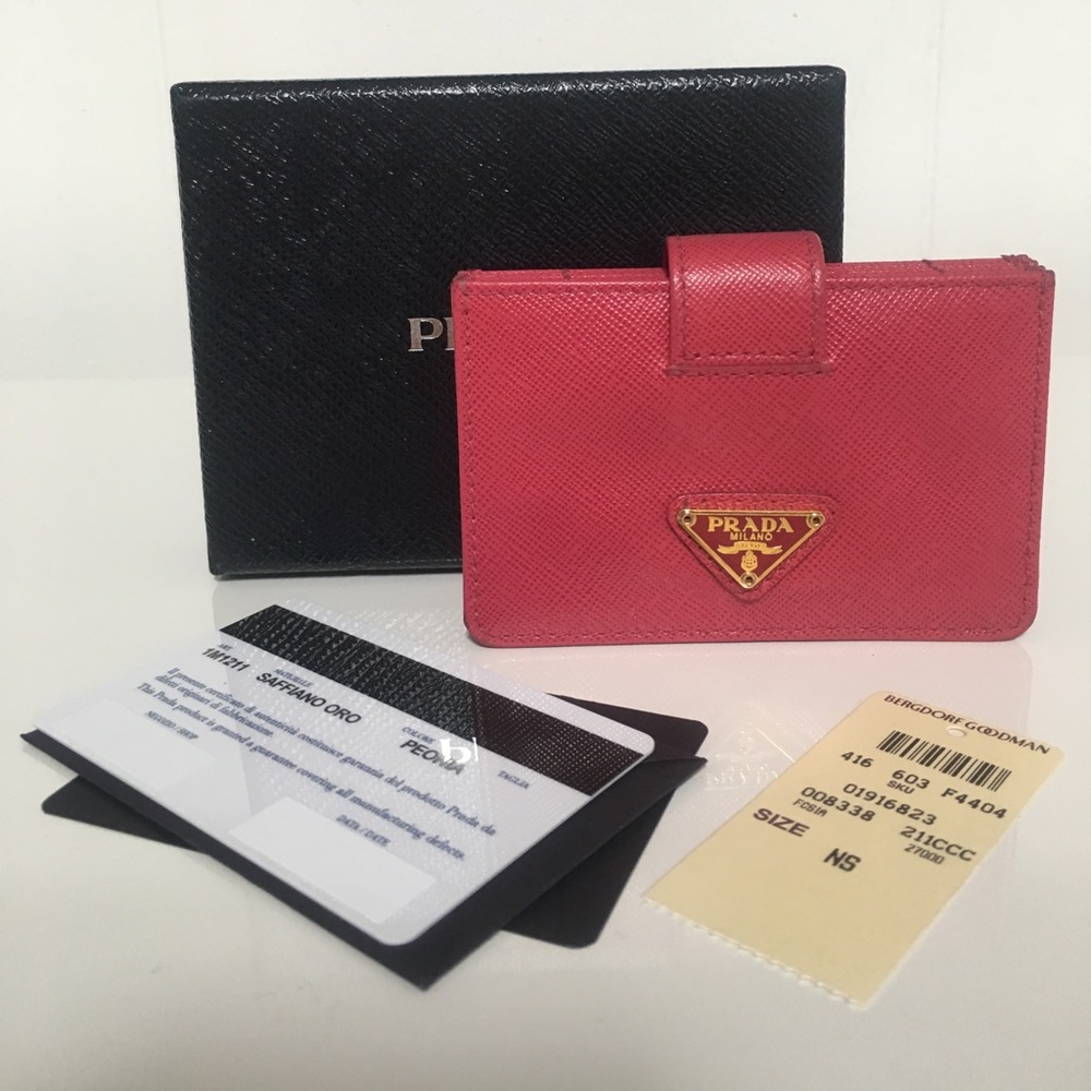Prada saffiano leather accordion card case
