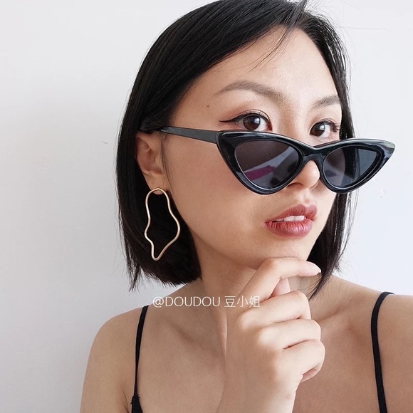 Silver earring✨ - Picture 3 of 3